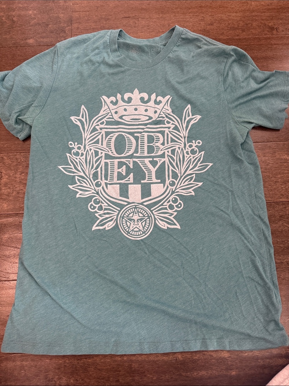 Obey Crest Graphic T-Shirt - Teal men’s large